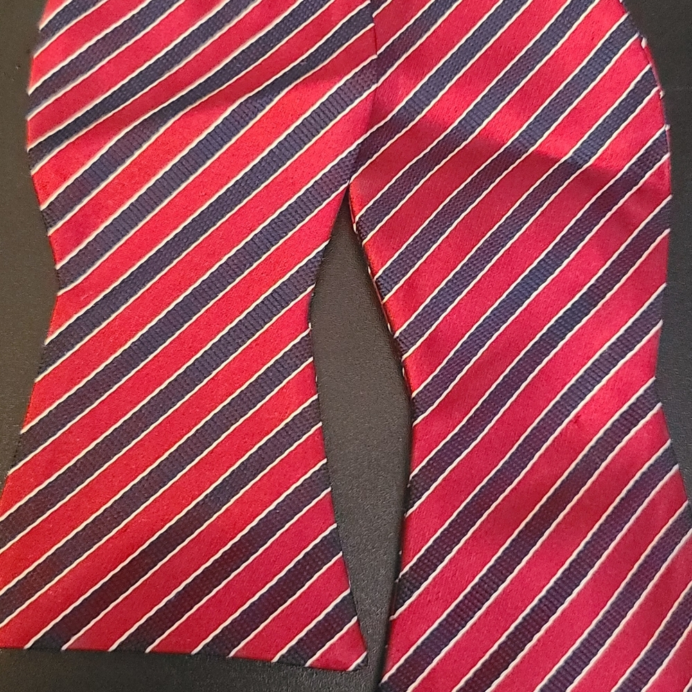 Tommy Hilgfer Self-Tie Bow Tie